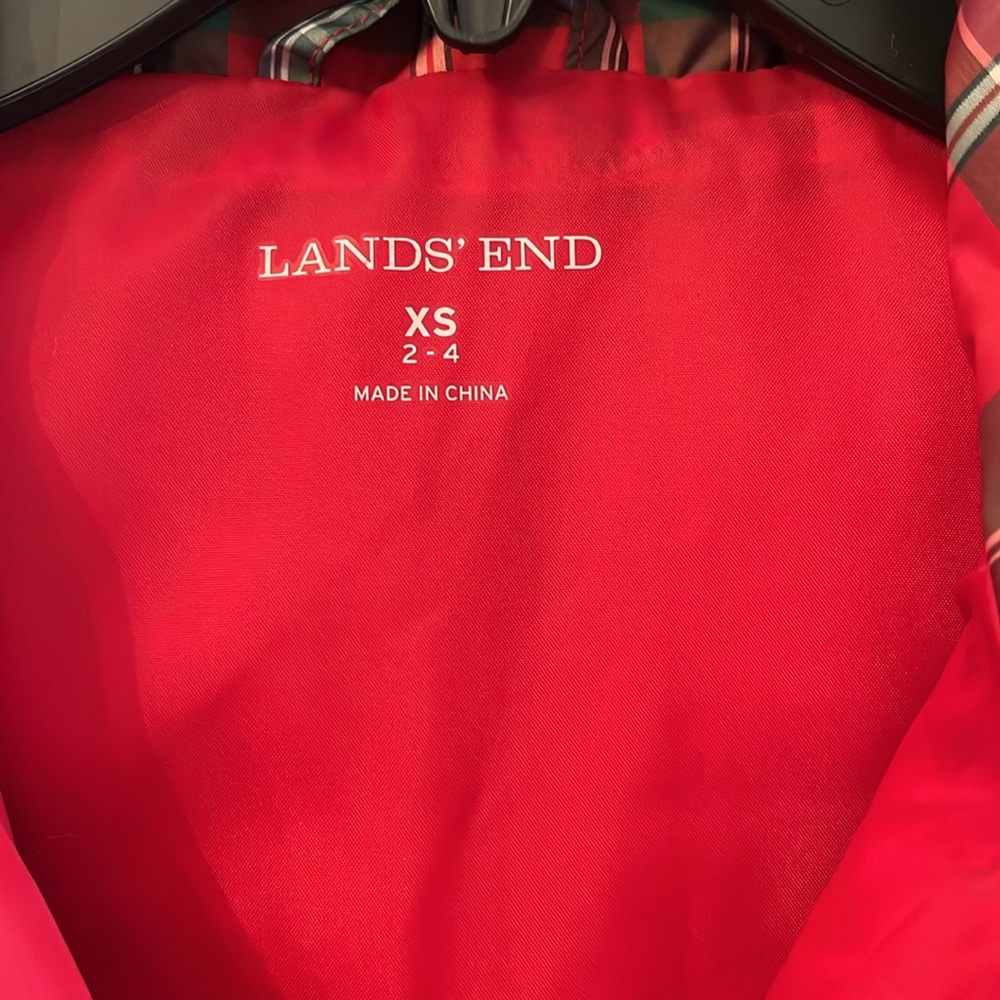 Land’s End Puffer Vest - Picture 2 of 6